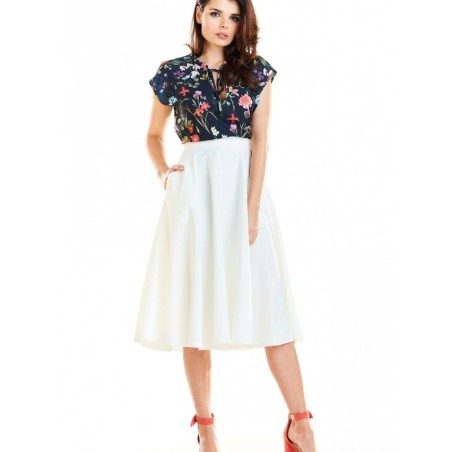 Jupe model 129952 awama